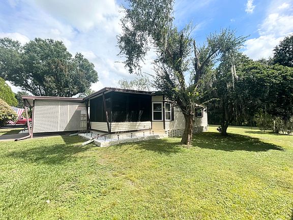 5th image of 323 Magnolia Hill Dr
