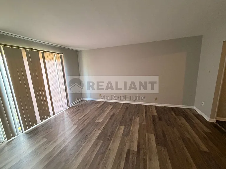 1708 Jennifer Road — Photo 30
