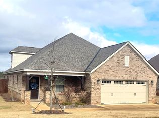 611 Lily Dr, Prattville, AL 36066