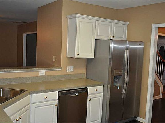 3rd image of 9965 Lauren Hall Ct