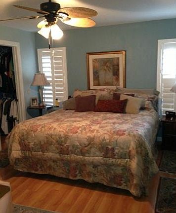 2nd image of 15493 Admiralty Cir APT 1