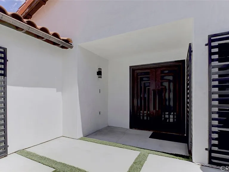 9450 Tampa Ave — Photo 10