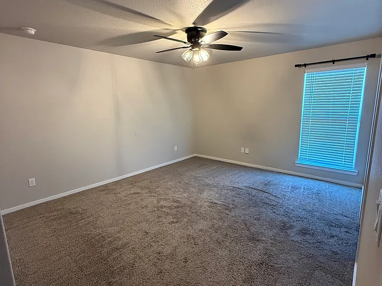 6720 Stake Ave — Photo 9