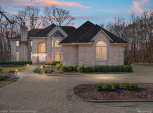 22519 Windermere Ct, Novi, MI