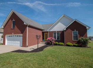 3748 Legacy Dr, Springfield, TN 37172