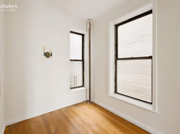 529 East 12th Street image 7 of 11