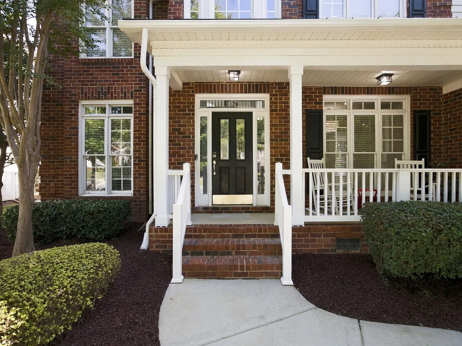 4 bed, 3169 sqft, $4,000 — Photo 1