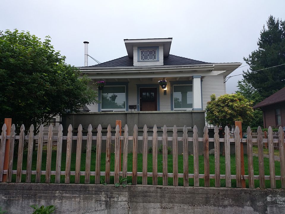 2nd image of 4526 Corliss Ave N