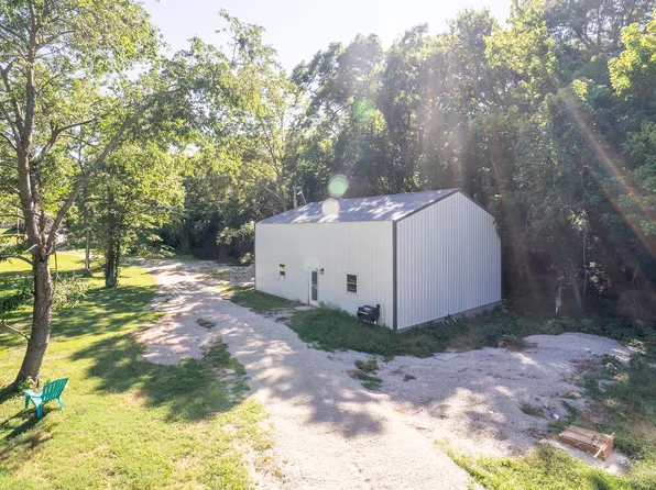 700 E Center Street, Mt Vernon, MO 65712