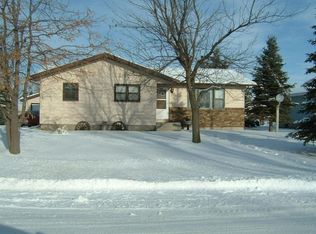 517 4th St, Thompson, ND 58278