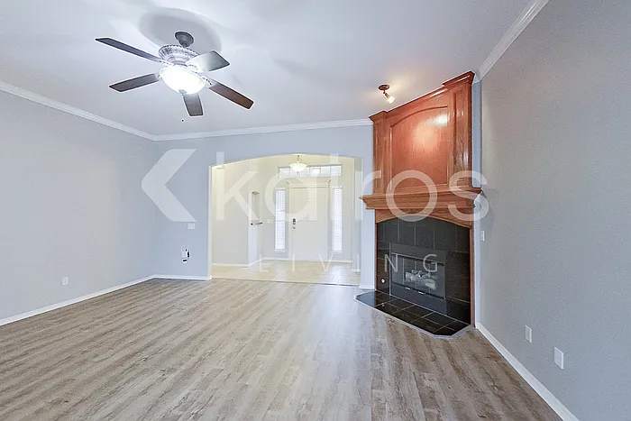 3 bed, 2.0 bath, 1736 sqft, $1,845 — Photo 3