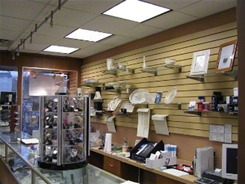 Broadway 7325 (inside)