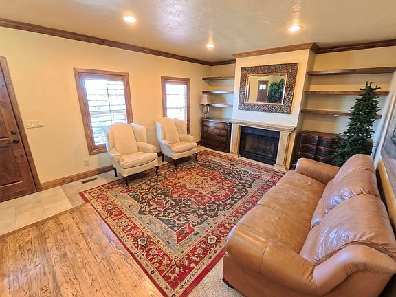 4th image of 4295 Ivy Ln