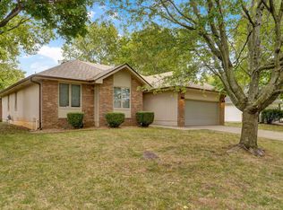 3698 S Leawood Ave, Springfield, MO 65807