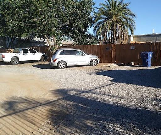 2nd image of 442 E Blacklidge Dr #446