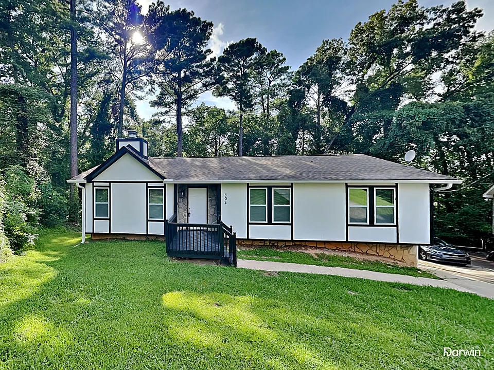 804 Pine Forest Cir