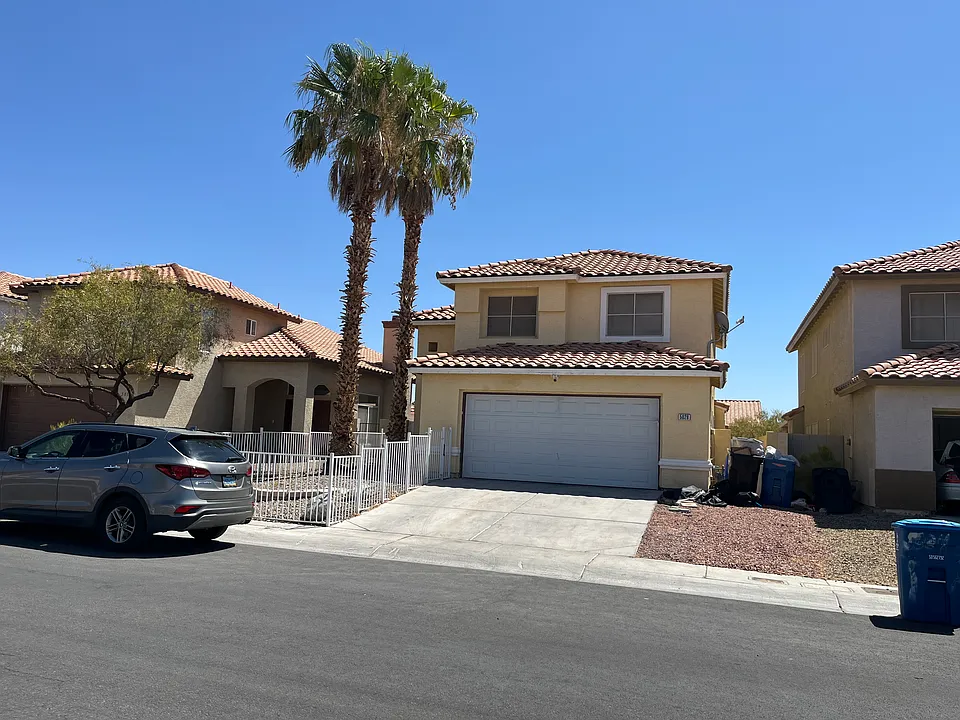 5028 Jacarilla Ln