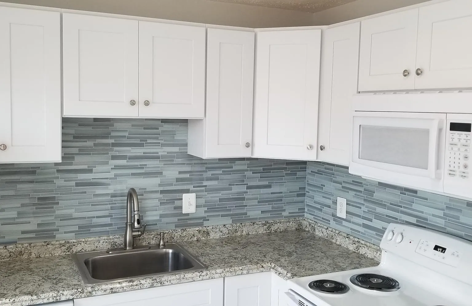 7410 Whernside St — Photo 2