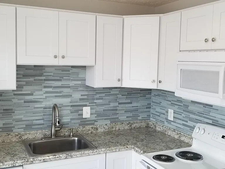 7410 Whernside St — Photo 1