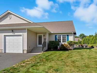 111 Daniel Shays Hwy UNIT 27, Belchertown, MA, 01007