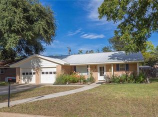 2304 16th St, Brownwood, TX 76801