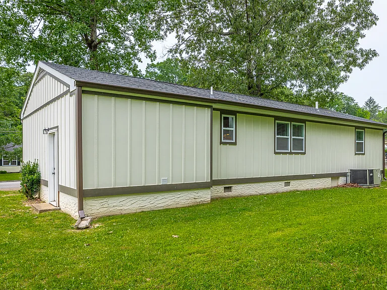 4365 Van Buren St — Photo 22
