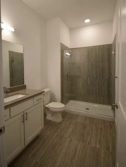 Cedar Valley Luxury Apartments — Photo 25