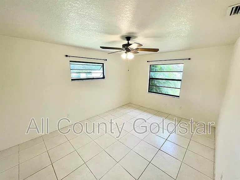 23185 Nancy Ave — Photo 7