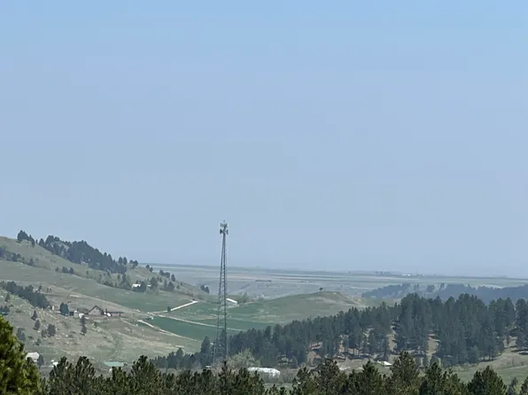 15 Oak Dr, Whitewood, SD 57793