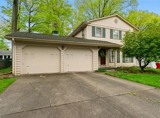 785 Forestridge Dr, Youngstown, OH 44512