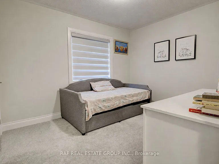 127 Ian Ormston Dr — Photo 32