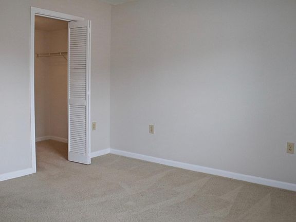 4th image of 925 Cleveland St Unit 32