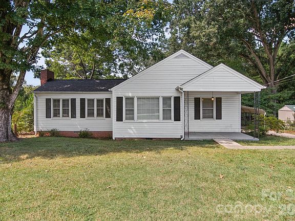 2nd image of 406 Sunset Dr