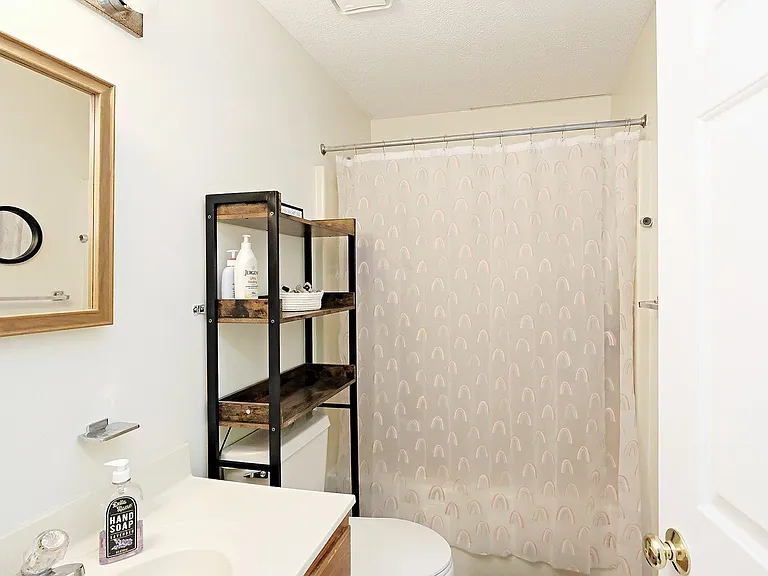 26 Begum Rd — Photo 6