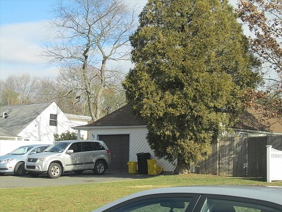 2nd image of 68 Sagebrush Ln
