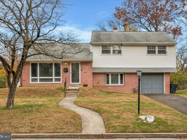 7410 Richards Rd, Elkins Park, PA 19027