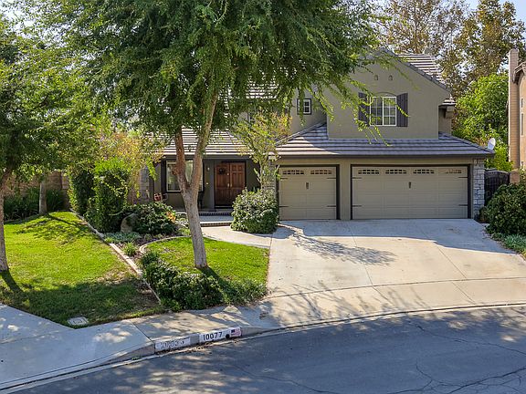 3rd image of 10077 Thornbird Ct