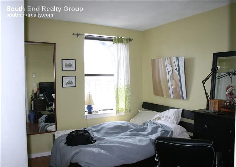 483 E Broadway #6 — Photo 23