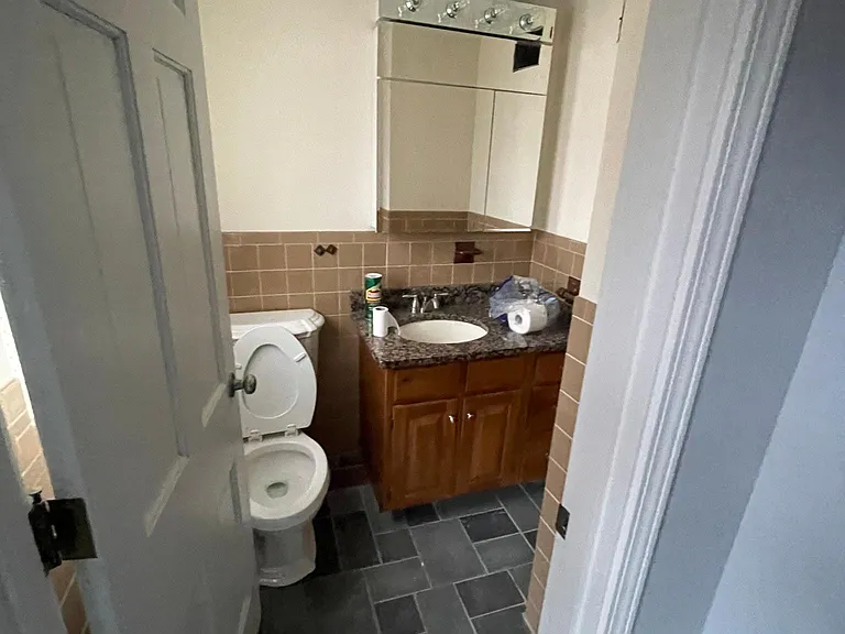1204 Allen Ave — Photo 32