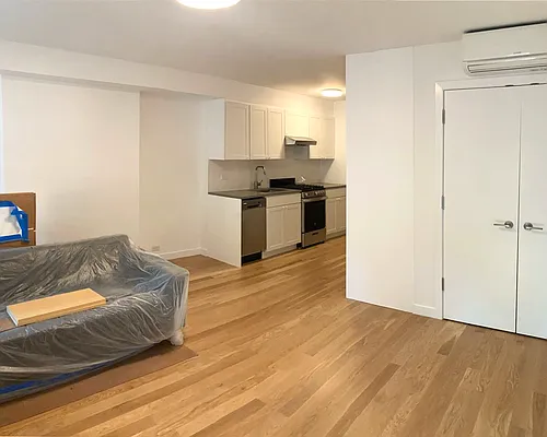 Rented by Compass | media 9