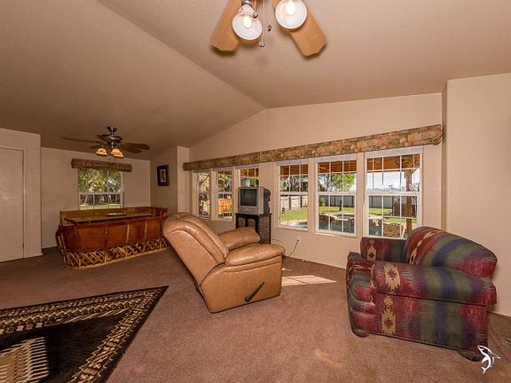 4th image of 15740 S Avenue 3 E