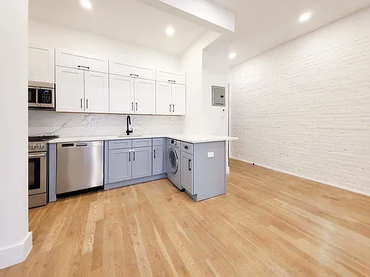 Rented by Citified Realty Group LLC | media 10