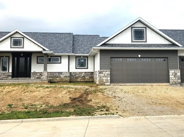 2227 Eldie Dr, Asbury, IA 52003