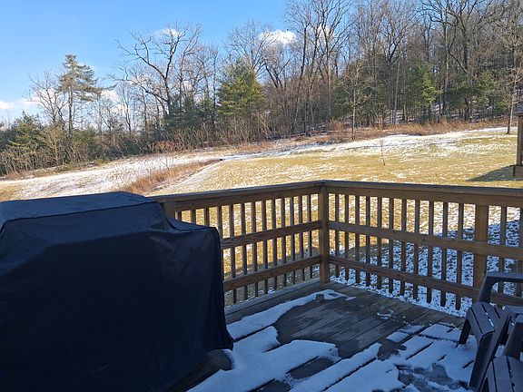 4th image of 241 Jonathan Ln