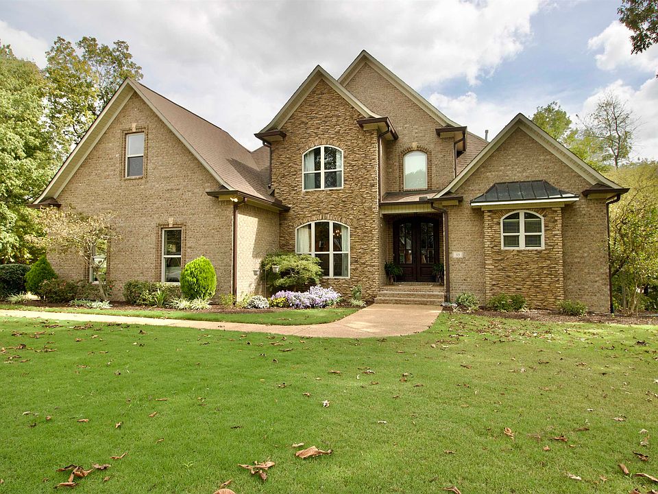 1st image of 15 Morris Moore Dr