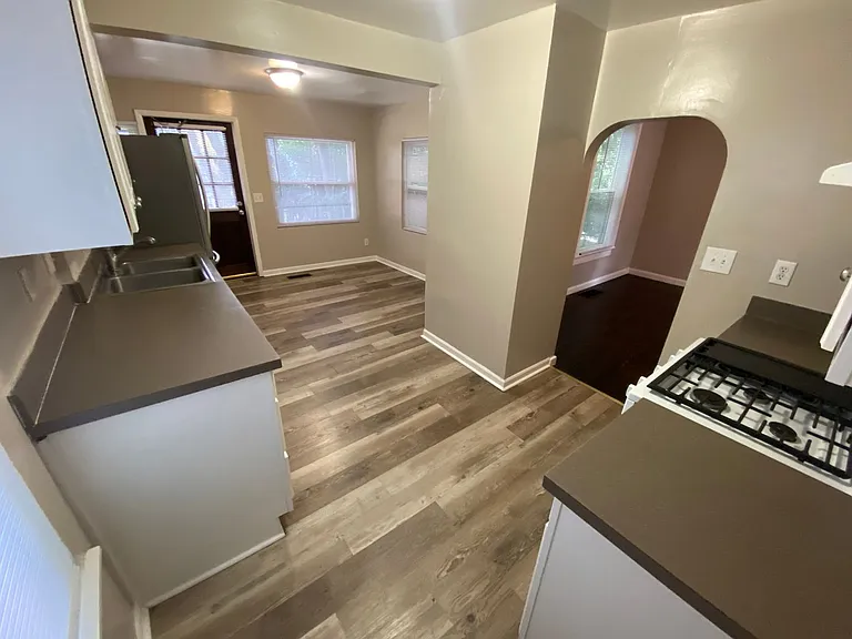428 E. Lane Ave — Photo 12