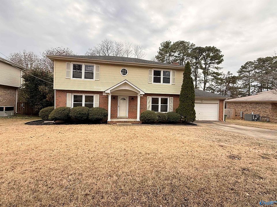 1st image of 11314 Woodcrest Dr SE