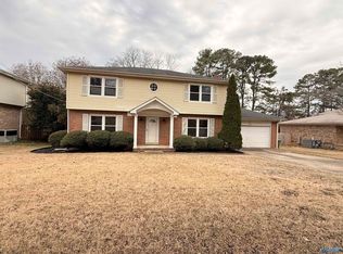 11314 Woodcrest Dr SE, Huntsville, AL 35803