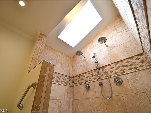 5th image of 4691 Mi Casa Ct