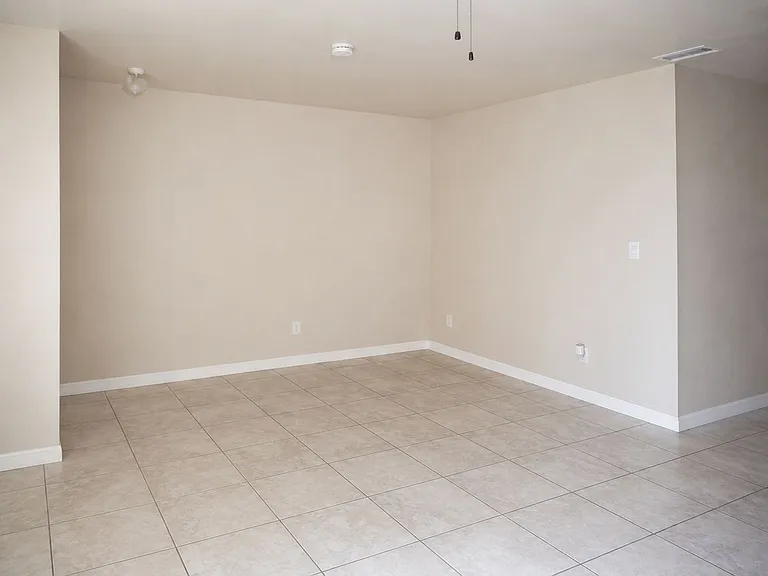 4131 Skyline Blvd — Photo 22